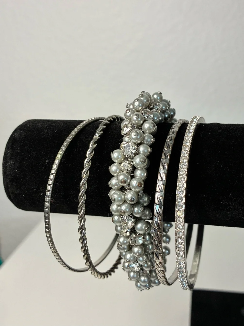 Silver Pearl & Crystal Stretch Bracelet with Stackable Bangle Set Lot of 5